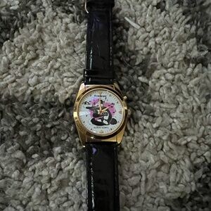 Pepe le pew Gold and Black Watch with Cartoon Dial